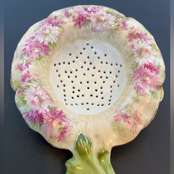 Vintage Porcelain Tea Strainer - Picture 3 of 9